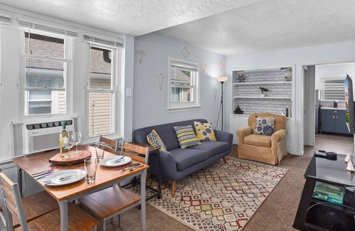 Euclid House | Stylish Bungalow Close to Downtown Cleveland