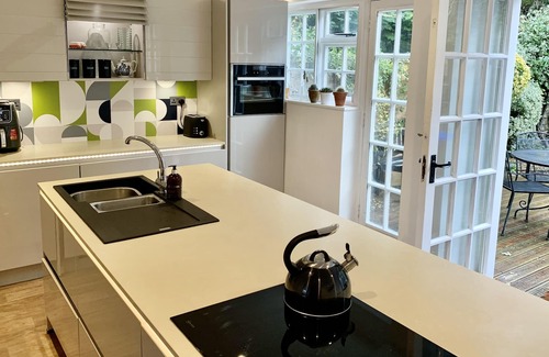 Warwick House | Stylish Central House Next To Warwick Castle