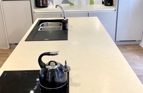 Warwick House | Stylish Central House Next To Warwick Castle