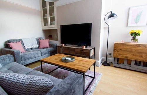 Hoole House | Stylish Character Home in the Heart of Chester