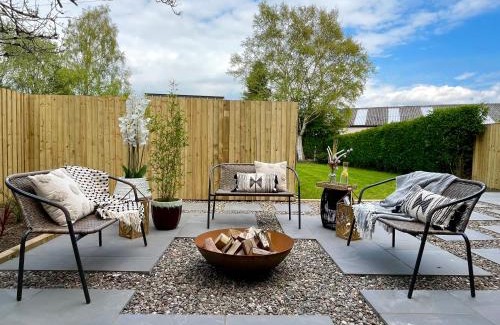 Perth Apartment | Stylish & Chic Central Apartment with Hot Tub