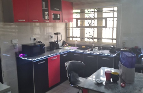 Ibadan House | Stylish , chic & immaculate 4 bed bungalow in Akala express Oluyole axis Ibadan