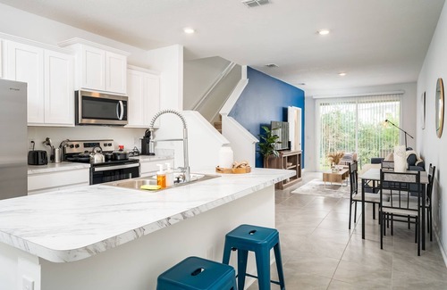 Baymeadows House | Stylish & Chic New 2BR Townhome