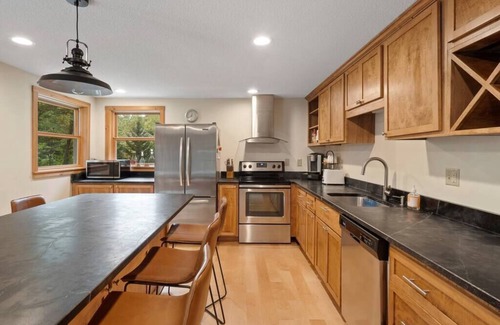 Wilmington House | Stylish Chimney Hill Home - Close to Mt. Snow!