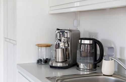 Chichester Apartment | Stylish City Centre Apartment with Sauna