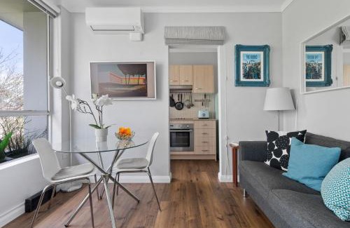 Redfern Apartment | Stylish City Studio in Trendy Redfern