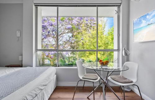 Redfern Apartment | Stylish City Studio in Trendy Redfern