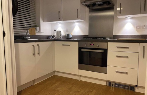 Giltbrook House | Stylish, clean, close to M1, office space, city centre 15 minutes drive.