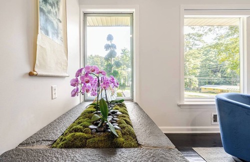 College Park House | Stylish Comfort Modern Chef Kitchen 4 BR 2 Baths