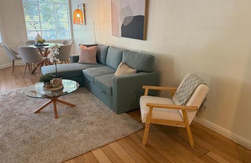 East Melbourne Apartment | Stylish Comfort on the Park