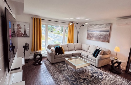 Mount Pearl House | Stylish Comfort Prime Stay in St. John’s 12 minutes to down town.