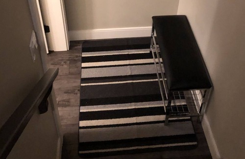 Sardis Apartment | Stylish, comfortable studio near the river