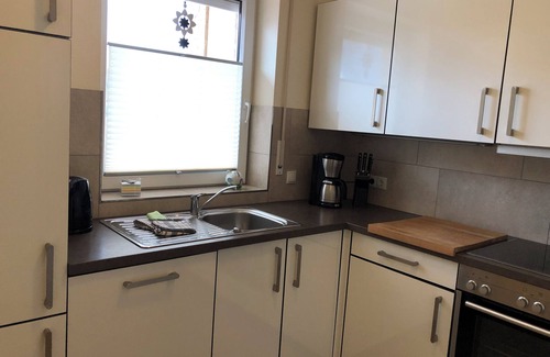 Haren House | Stylish, comfortable holiday home - right on the idyllic marina - Pier 34