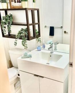CityPlace Apartment | Stylish Condo Downtown Near CN Tower - Free parking