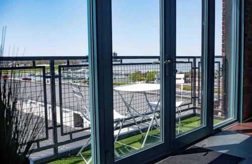 Sandusky House | Stylish Condo Downtown Sandusky