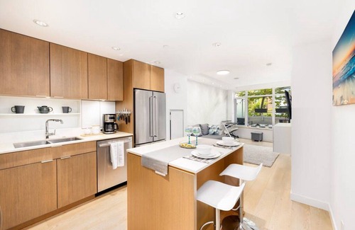 Mount Pleasant Apartment | Stylish condo in Olympic Village
