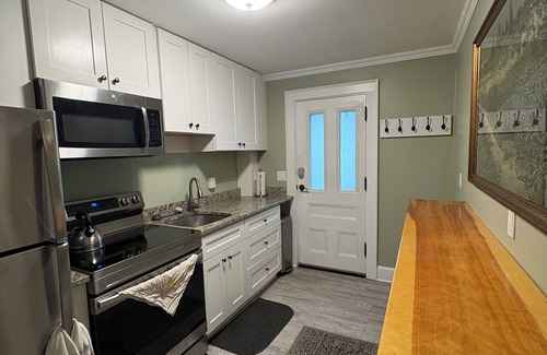 Downtown Condo | Stylish condo in the heart of downtown Manchester