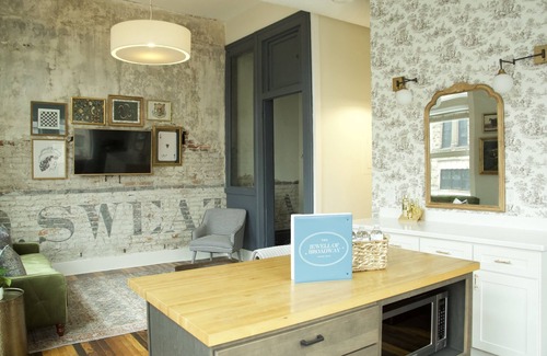 Paducah Condo | Stylish Condo Overlooking Broadway