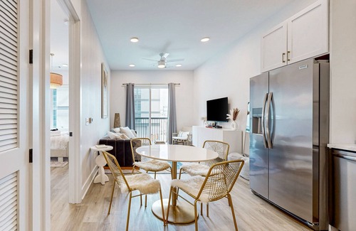East Nashville Condo | Stylish condo with balcony, high speed internet, W/D and elevator