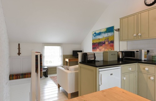 Gunwalloe Cottage | Stylish, contemporary cottage for two close to the sea, beaches and village pub