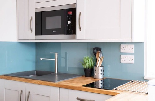 Itchenor House | Stylish & cosy annexe in pretty sailing village