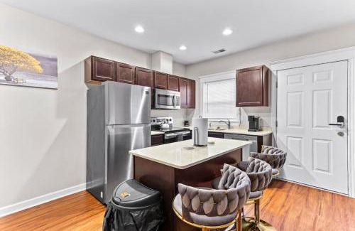 Midtown Apartment | Stylish Cozy 2-BR Detroit