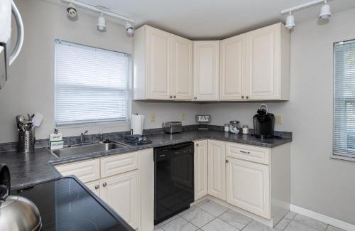 Kettering House | Stylish & Cozy 2br Home Great Location & Comfort