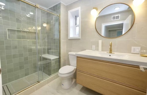 Forest Hill Apartment | Stylish & Cozy Apartment near EWR w/King bed and Central AC