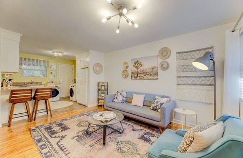 Old Shandon Apartment | Stylish & Cozy Apartment ?Close to Everything!