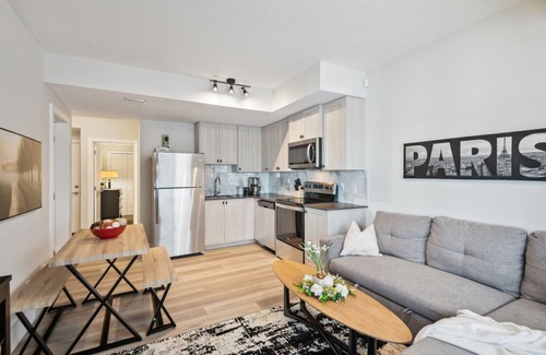 Northwest Calgary House | Stylish, Cozy New Build Retreat