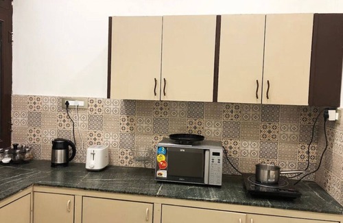 Jaipur District Apartment | Stylish & Cozy Retreat