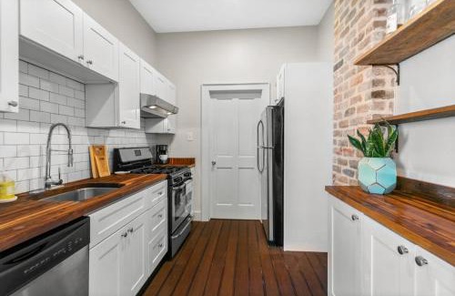 Seventh Ward House | Stylish Creole Cottage 1 BD Home Central Location