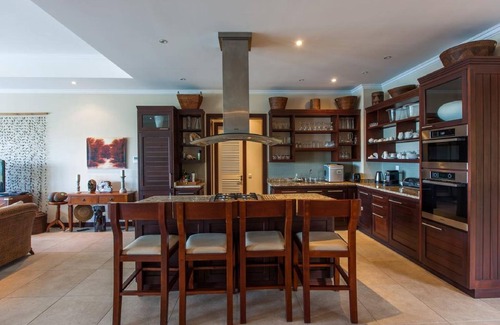 Mahe Island Villa | Stylish decorated 03 bedrooms villa with pool and views on the Ocean