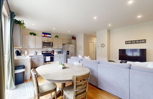 Gypsum House | Stylish, dog-friendly retreat with grill & washer/dryer - near skiing & hiking