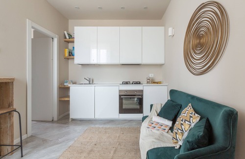 Casoretto Apartment | Stylish double bedroom flat in Lambrate Design District