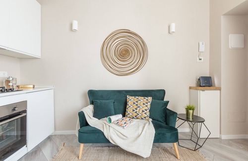 Casoretto Apartment | Stylish double bedroom flat in Lambrate Design District