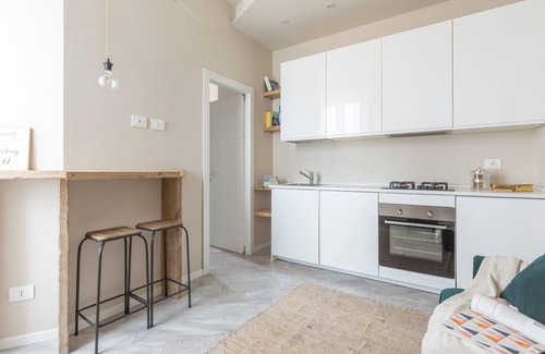 Casoretto Apartment | Stylish double bedroom flat in Lambrate Design District