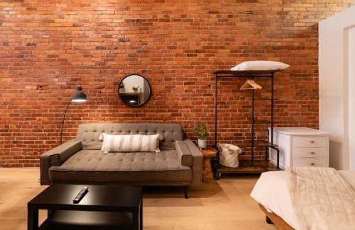 Grand Forks Apartment | Stylish Downtown Apartment In Grand Forks, Bc
