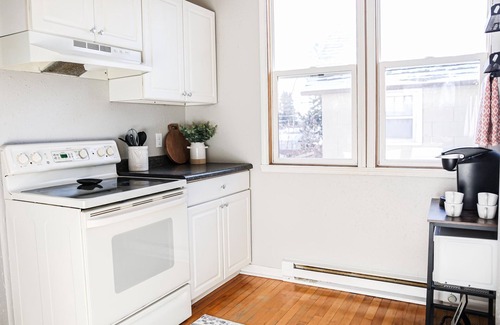 Fargo Apartment | Stylish Downtown Fargo 2 Bedroom, Steps from Sanford