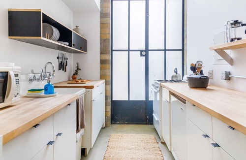 Cortez Hill Apartment | Stylish Downtown Loft wFree Onsite/Parking in Little Italy. Pet Friendly!