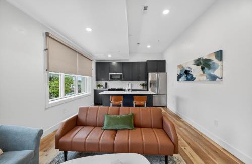 Bloomington Apartment | Stylish Downtown Unit with Historic Charm apts