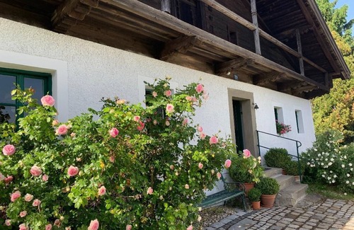 Grafenau Apartment | Stylish dream home (80 sqm) in a listed farmhouse