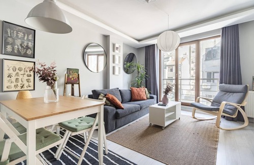Tophane Apartment | Stylish Duplex with Terrace 650 m to Galata Tower