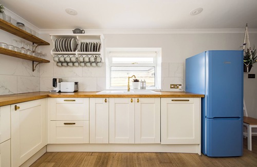 Frome House | Stylish Family Barn, edge of Frome + country views