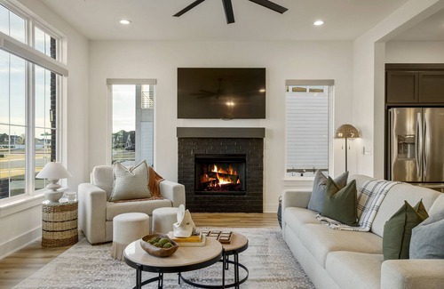 Bixby House | Stylish family-friendly retreat in South Tulsa with pond views and park