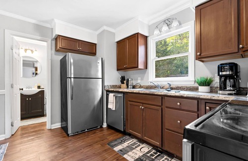 Knightdale House | Stylish Family Getaway 3BR High-Speed WiFi