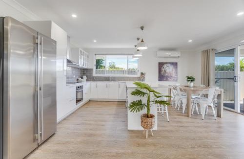 Thirlmere House | Stylish family home, centrally located.