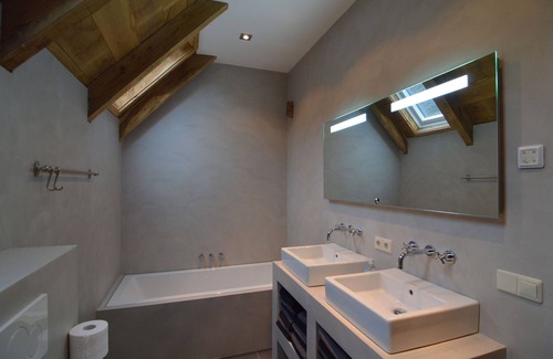 Nieuwleusen Other | Stylish Farmhouse with Private Garden and Sauna