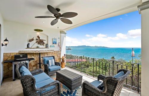 Playa Flamingo Apartment | Stylish Flamingo Condo with Ocean Views, Renovated Kitchen & Walkable Beach Access