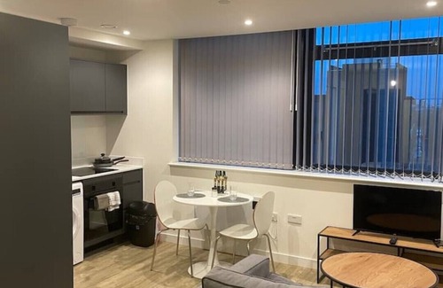 Old Trafford Apartment | Stylish flat in Old Trafford